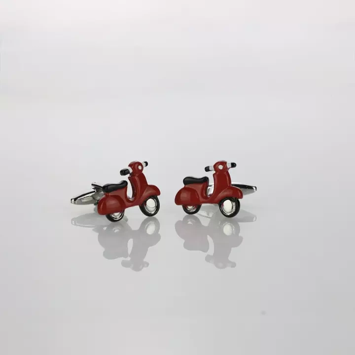 spinki w kształcie włoskiego skutera