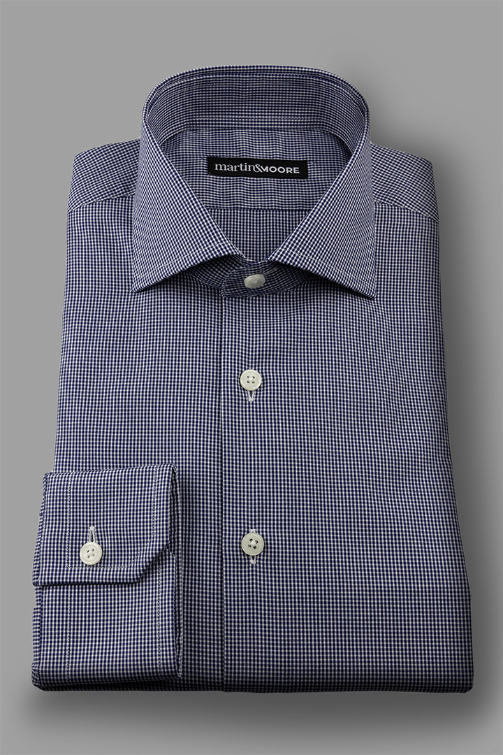 Ciemnogranatowa Bawełniana Męska Koszula w Mikrokratkę z Klasycznym Kołnierzem